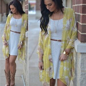 Cotton candy floral kimono ✨